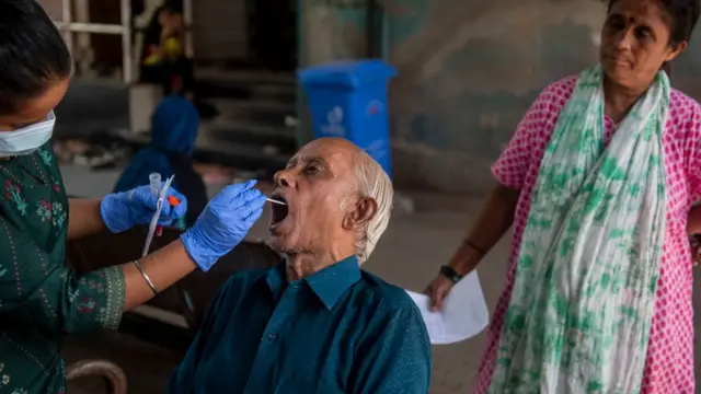 कोरोना मुंबई चाचणी