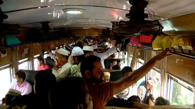 রেলে মেগা প্রজেক্টের সুফল পাচ্ছেন না সাধারণ মানুষ।