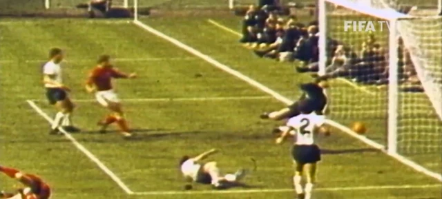 الهدف "الشبح" لجيف هيرست في نهائي مونديال 1966