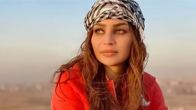 صورة لعارضة الأزياء اللبنانية زينة كنجو من صفحتها على انستغرام