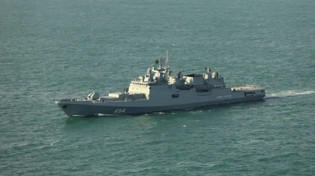 Танкеры сопровождал российский фрегат «Адмирал Григорович», пишет пресса