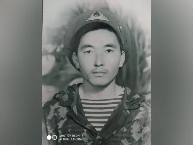 Кадырбек Уметовдун Ооганда кызмат өтөп жүргөн кези