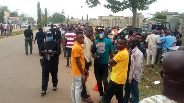 Awọn aṣoju ọmọ ẹgbẹ nibudo idibo abẹle APC