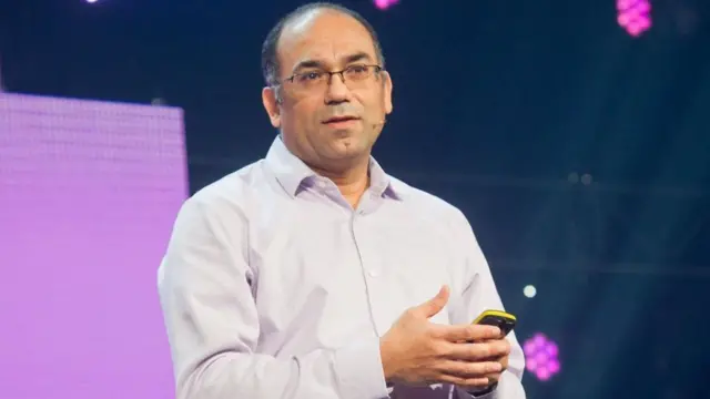 डॉ. फिलिप अ‍ॅब्देलमलिक म्हणतात की कोणतेही निर्णय मानवाला घ्यावे लागणार आहेत, आर्टिफिशियल इंटेलिजन्स ते घेणार नाही
