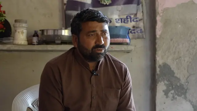 विक्रांत के चाचा सुंदर सिंह