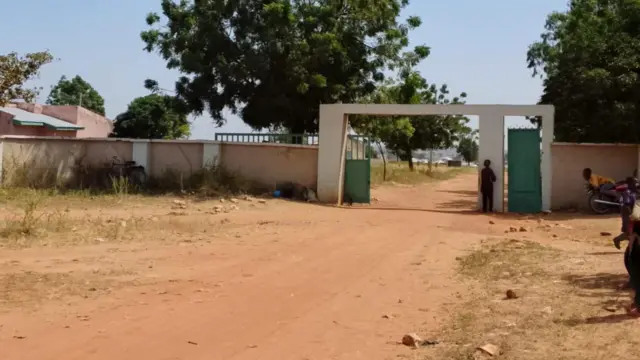 Entrance of di Kebbi school wey bandits attack