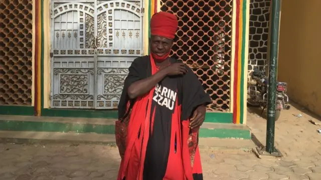 Di royal palace guard