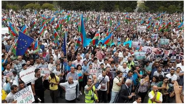 mitinq iştirakçıları