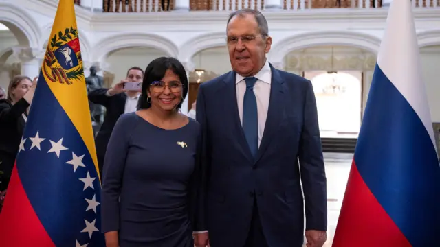 Родрігес з главою російського МЗС Сергієм Лавровим у Каракасі 20 лютого 2024 року