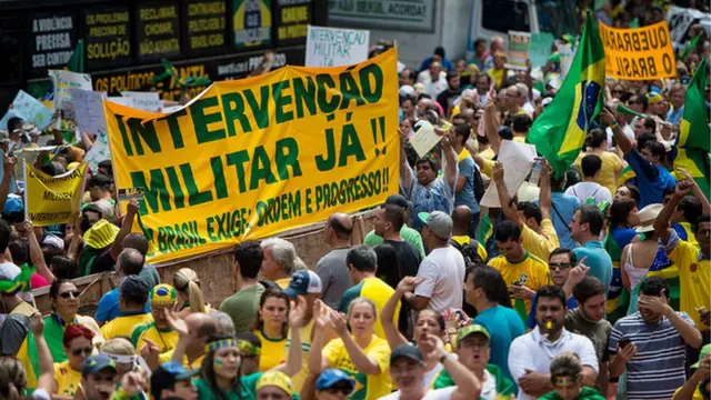 Manifestantes realizam ato contra a corrupção e contra o governo na Avenida Paulistacodigo bonus betano setembromarçocodigo bonus betano setembro2015