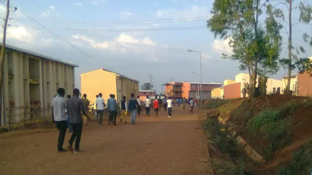 Mooraa Yuniivarsiitii Mattuu