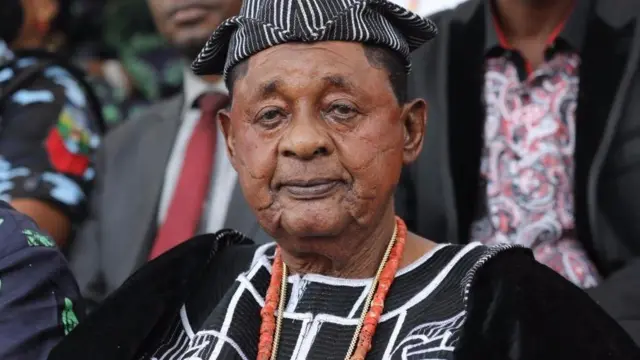 Alaafin ti ilu Ọyọ, Ọba Lamidi Adeyemi III