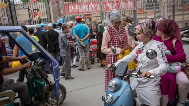 Men yurak urishim yoqolgunimcha menga kunnilingus berdi.