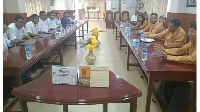 တောင်းပန်မှုအပေါ်မှာတော့ ဆရာ ဆရာမ များသမဂ္ဂ အဖွဲ့ချုပ်က ကြိုဆိုတယ်လို့ သတင်းထုတ်ပြန်