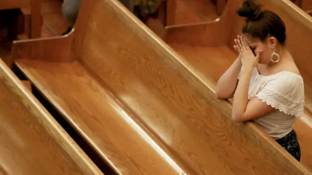 у церкві після стрілянини