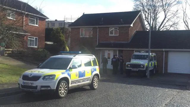 Полиция возле дома Скрипаля