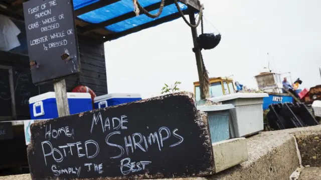 Вывеска рыбной лавки