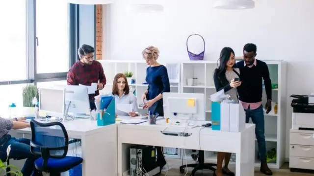 تقول الأمريكيات ممن ينحدرن من أصول آسيوية إنهن لا يحظين بالتقدير لما يبذلنه من جهود في أماكن العمل