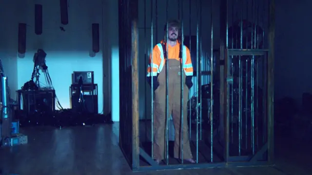 نمایی از فیلم 'پروژه فضایی ۱۳'