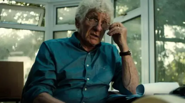 Anthony Summers tiba Los Angeles dengan niat melakukan liputan selama dua hingga tiga pekan. Namun, dia menetap di kota itu selama lebih dari dua tahun untuk melakukan investigasi.