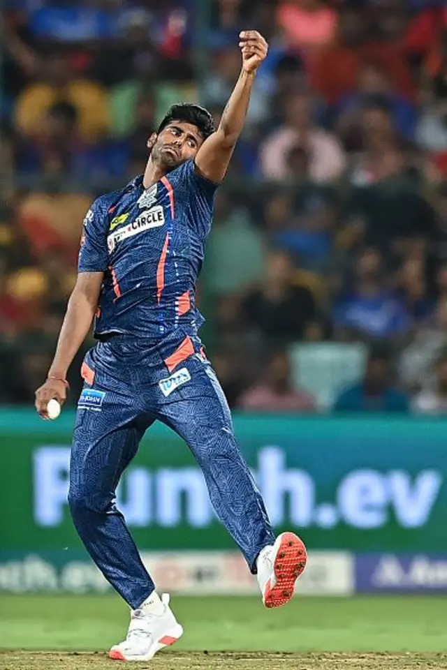 මයාන්ක් යාදෙව් නැවත වතාවක් පැයට කිලෝමීටර් 156.7ක වේගයෙන් පන්දු යැවීමට සමත් වුයේ මෙවර IPL තරගාවලියේ වේගවත්ම පන්දුව යැවු පන්දු යවන්නා බවට පත්වෙමිනි.