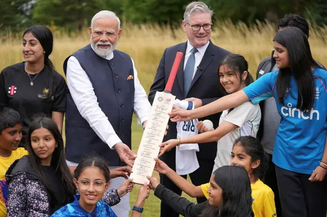 भारतीय प्रधानमंत्री नरेंद्र मोदी और ब्रिटिश पीएम किएर स्टार्मर