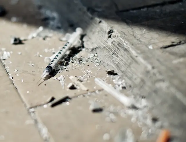 விஷ ஊசி கொலைகள்