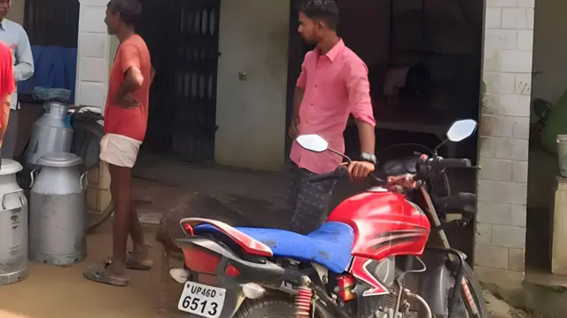 अवैध रूपमा भित्रिएका दूध