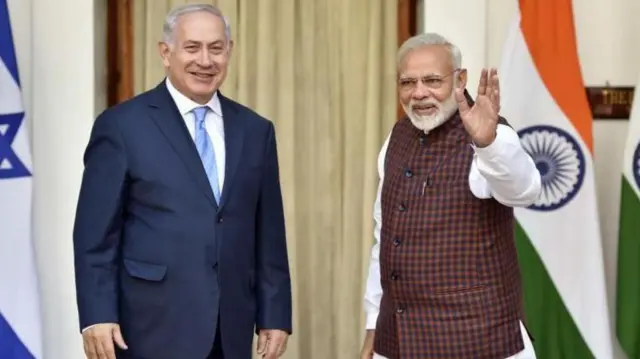 బెంజమిన్‌తో మోదీ