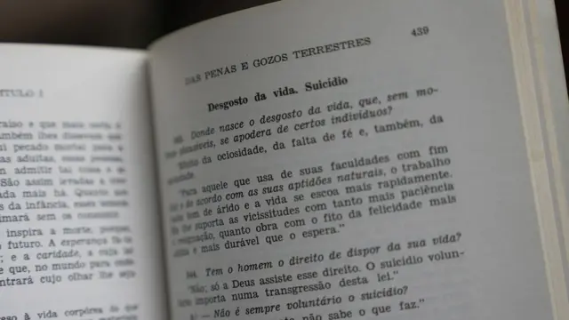 Trechowww betmotion com brlivro falawww betmotion com br'Desgosto da vida. Suicídio'