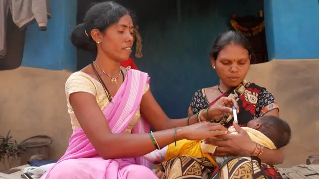 लीला मुलेटी गावच्या बाळांच्या जणू दुस-या आई आहेत.