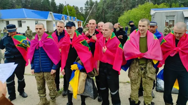 Українські військові