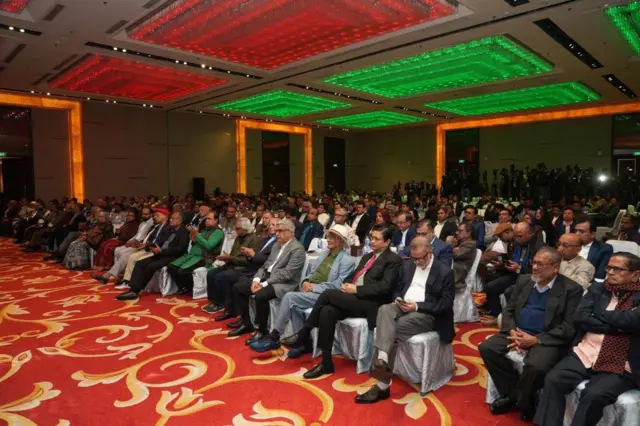 মতবিনিময় সভায় গণমাধ্যমের সম্পাদক ও সিনিয়র সাংবাদিকরা উপস্থিত ছিলেন