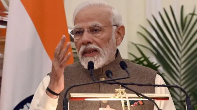 नरेंद्र मोदी