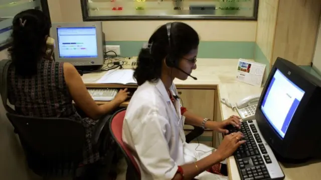 पीरियड्स के लिए छुट्टियां दिया जाना सही या ग़लत, क्या कहती हैं महिलाएं?