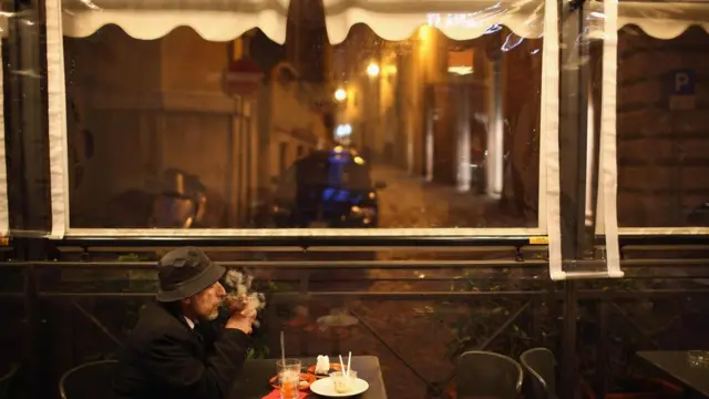 తక్కువ పని చేసే కళ