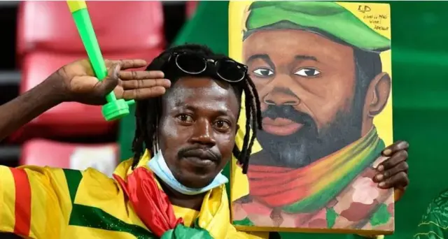 Dad reer Mali oo soo dhoweeyey afgambiga Gabon