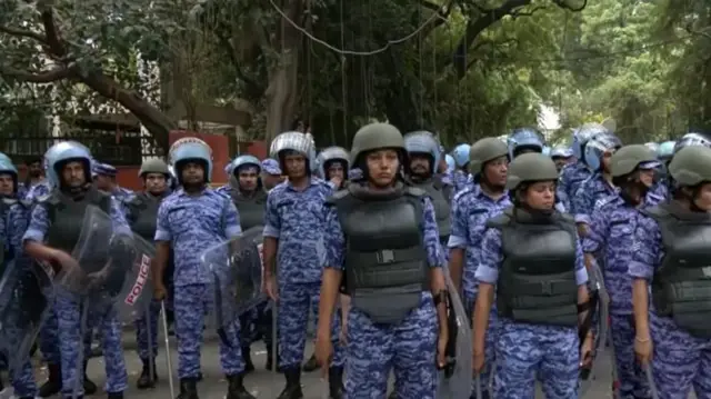 'कॉकरोच जनता पार्टी'च्या संसदेकडे नियोजित असलेल्या मोर्चाच्या पार्श्वभूमीवर सुरक्षा दलांच्या तैनातीमध्ये वाढ करण्यात आली आहे.