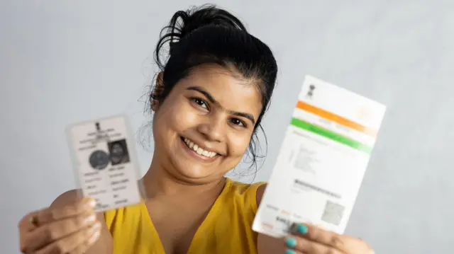 ਆਧਾਰ ਅਤੇ ਵੋਟਰ ਕਾਰਡ