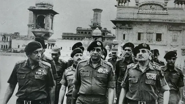 25 ਮਈ, 1984 ਨੂੰ ਤਤਕਾਲੀ ਪ੍ਰਧਾਨ ਮੰਤਰੀ ਇੰਦਰਾ ਗਾਂਧੀ ਨੇ ਆਪ੍ਰੇਸ਼ਨ ਬਲੂ ਸਟਾਰ ਦਾ ਫ਼ੈਸਲਾ ਲਿਆ ਸੀ