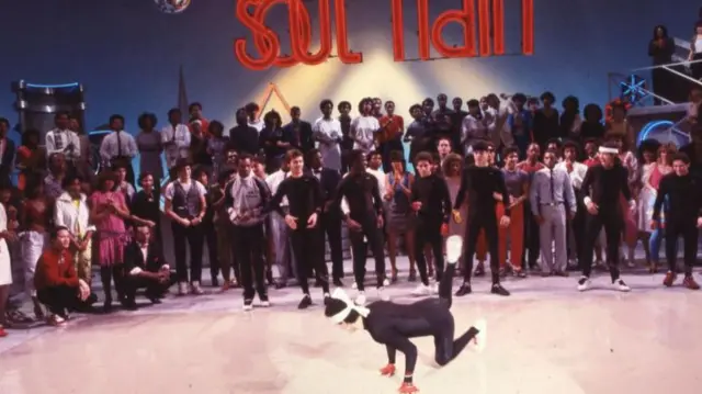 «نیویورک سیتی بریکرز» با اجرای برنامههای تلویزیونی در آمریکا مانند «سول ترین»، ستارههای برجسته و جریانساز شدند