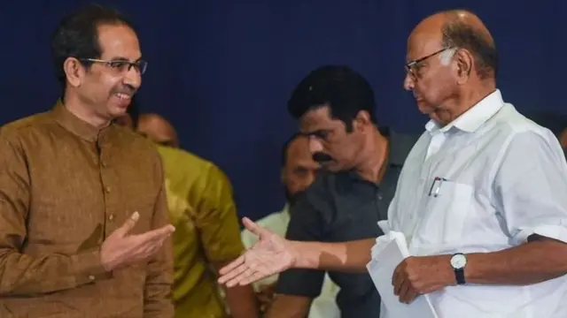 उद्धव ठाकरे आणि शरद पवार