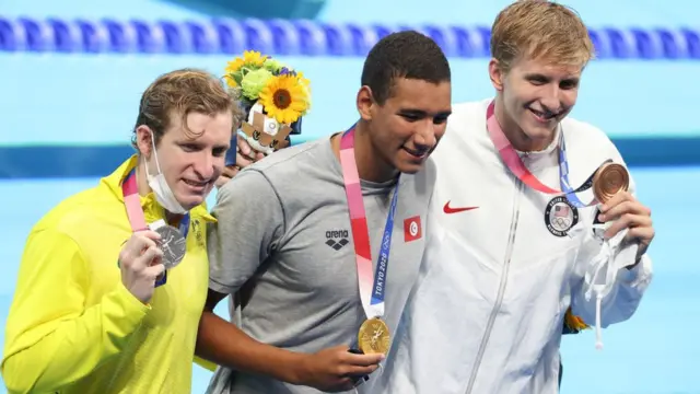 পুরুষদের ৪০০ মি. প্রতিযোগিতার তিন বিজয়ী।