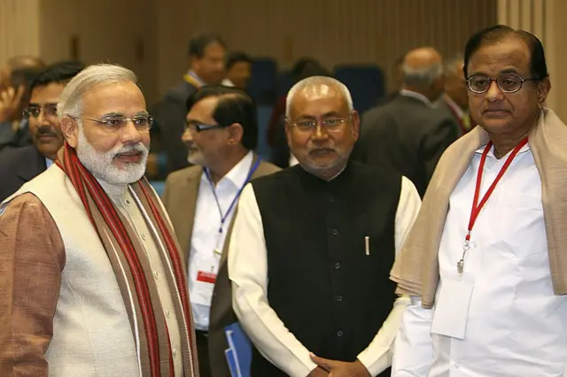 पी चिदंबरम, गुजरात के मुख्यमंत्री नरेंद्र मोदी और बिहार के मुख्यमंत्री नीतीश कुमार -साल 2011