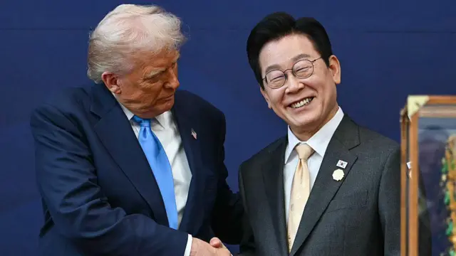 Президент США Дональд Трамп встретился со своим корейским коллегой в Южной Корее в прошлом месяце.