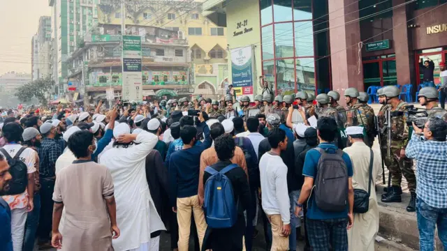 Ular uyda porno video olishni xohlashdi Bogli xizmatkorlar