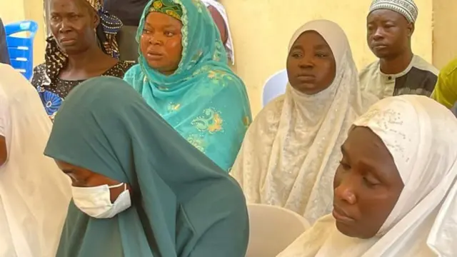 Awọn aya ati ẹbi oloogbe Janmole
