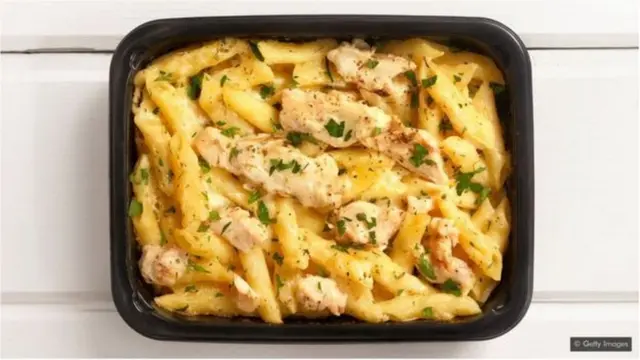 पास्ता. मायक्रोव्हेव मधलं अन्न कितपत सुरक्षित आहे? ओव्हन