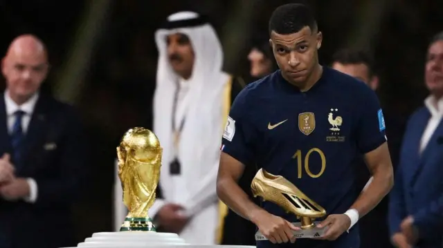 एम्बाप्पे 