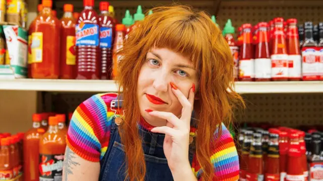 Seiring banyaknya perusahaan yang mencoba menginvestasikan uang mereka terhadap sosok-sosok Kim Kardashian berikutnya, perusahaan lain seperti tempat Karen Doolittle bekerja justru merasa lebih berhati-hati dalam memilih sosok influencer